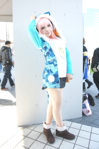 罗百吉经营夜店涉毒遭突袭 被警方带回尿检